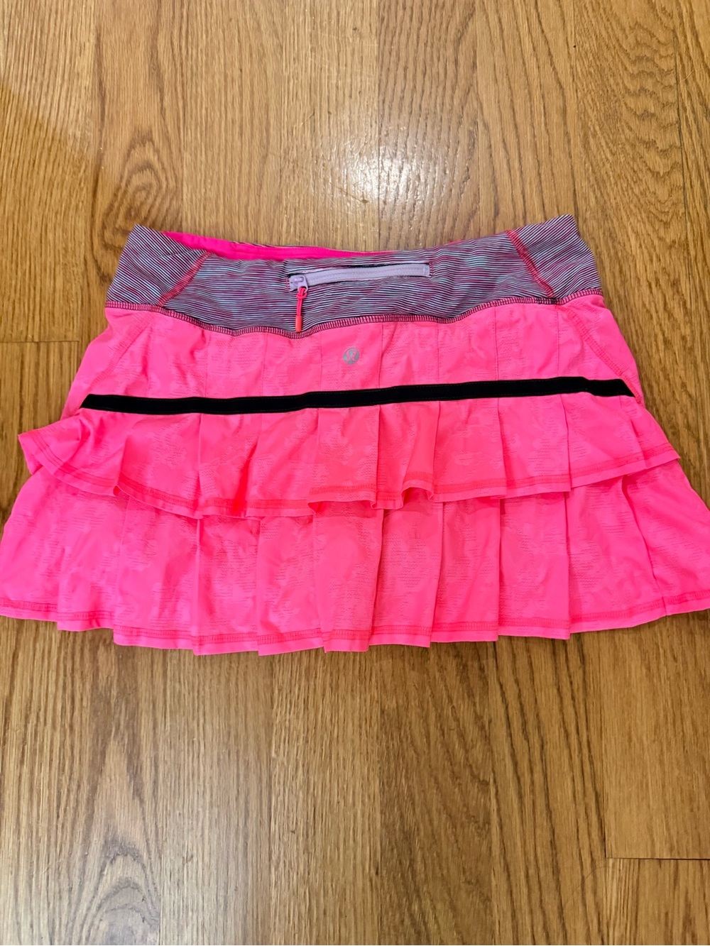 Women's Performance Skort in Bright Pink with Heathered Waistband - Picture 2 of 2